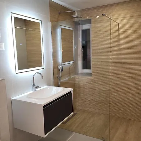 Sea Pearl In Centar * Makarska