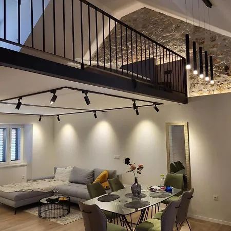 Sea Pearl In Centar Guest house Makarska